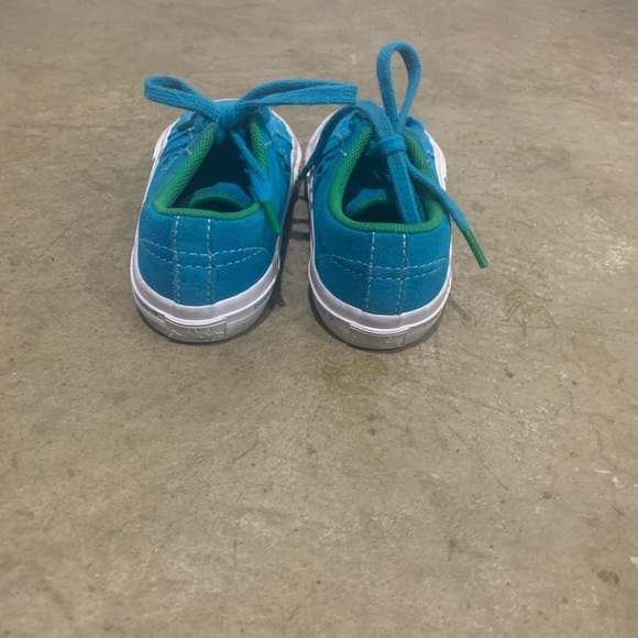 Blue and green toddler converse sneakers - Picture 3 of 5